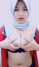 Viral Gadis Lugu Pakai Jilbab